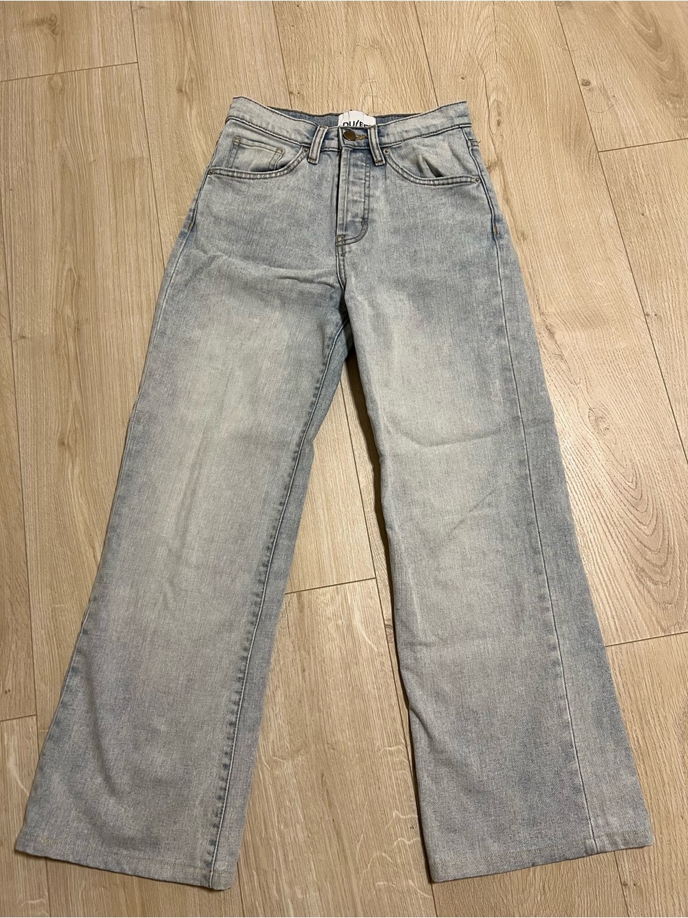 Light Wash Wide Leg Jeans - Women